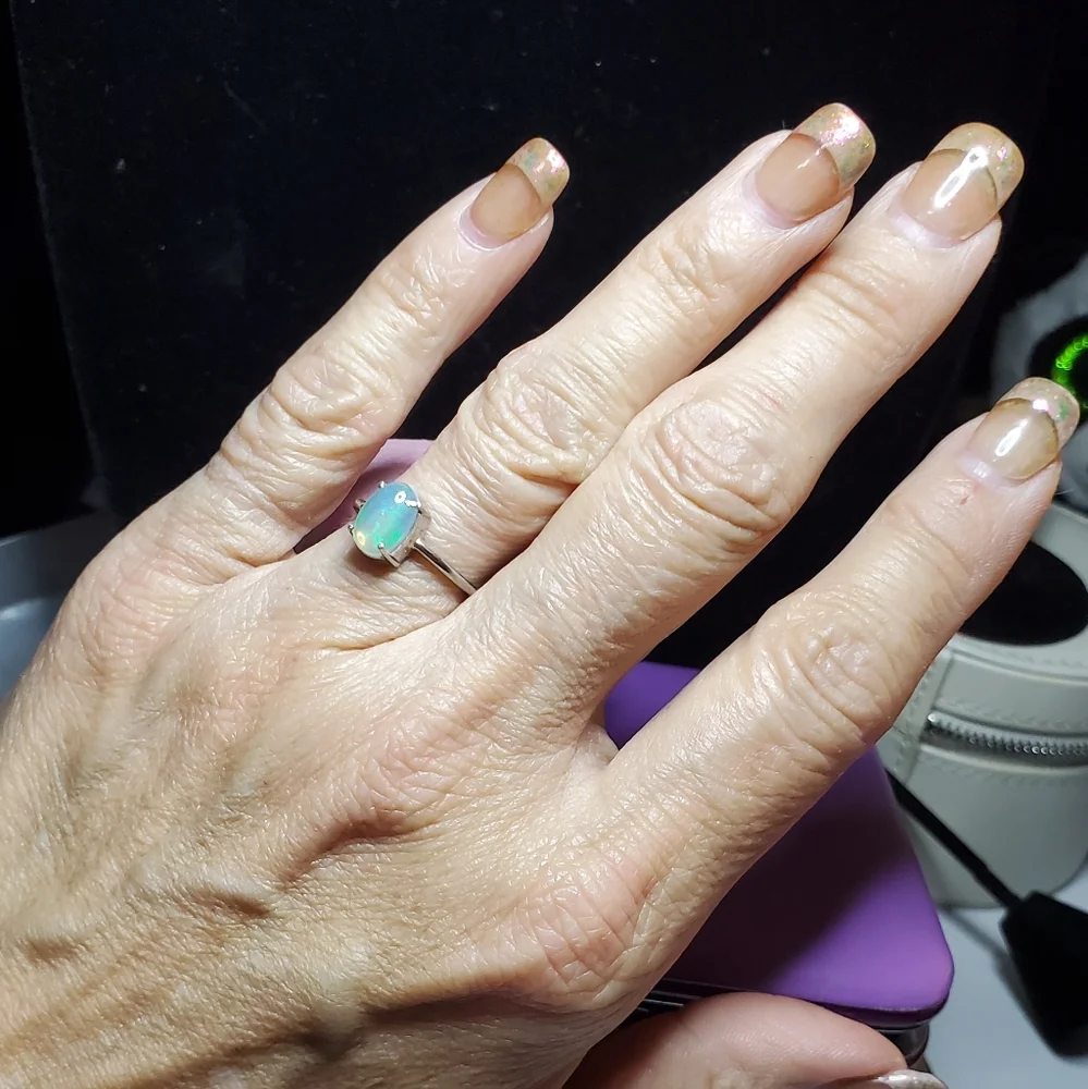Beautiful Genuine Ethiopian Opal & Sterling Silver Ring - Picture 10 of 10